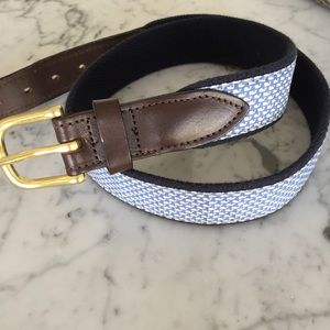 Boys Vineyard Vines whale belt